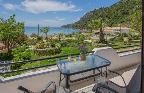 Termenades Apartment | Spiros and Polyxeni Apartment 1 Afionas