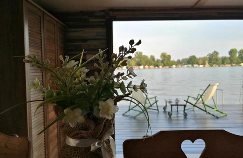 Novi Beograd House | Splav Different life