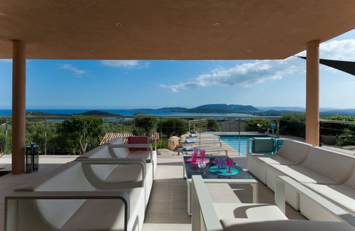 Cirendinu Villa | Splendid 4bed villa, sea view and heated pool near page Cabanon bleu
