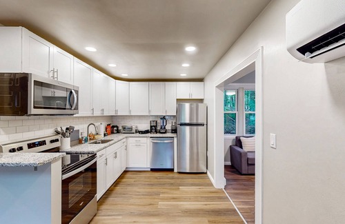 East Stroudsburg House | Splendid dog-friendly home with deck, W/D, free WIFI & gas grill