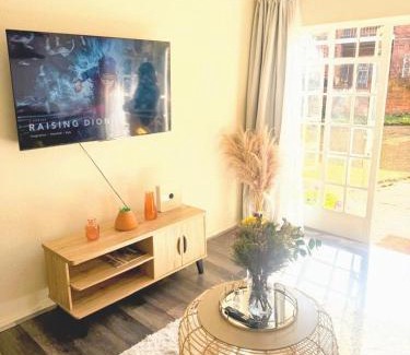 Woodmead Apartment | Splendid spacious two bedroom apartment