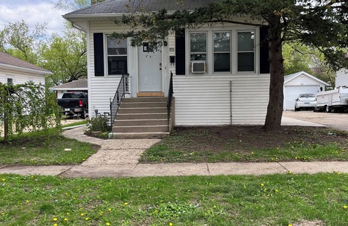 Delavan House | Splendid Stay in Delavan – Spacious Comfort for Your Perfect Getaway!