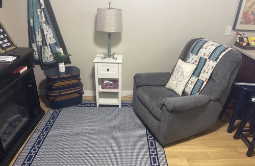 Thompson Cottage | Split Pine a Delightful Cozy Space