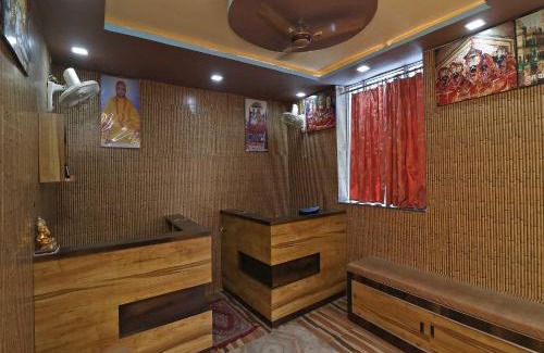 Ayodhya Hotel | SPOT ON 38000 Vaidehi Bhawan