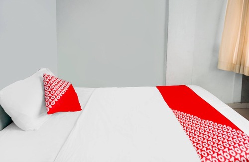 Lubuk Baja Hotel | SPOT ON 92072 Restu Ibu Homestay Syariah