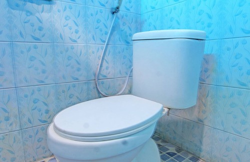 Praya Hotel | SPOT ON 92973 Madani Syariah Guesthouse