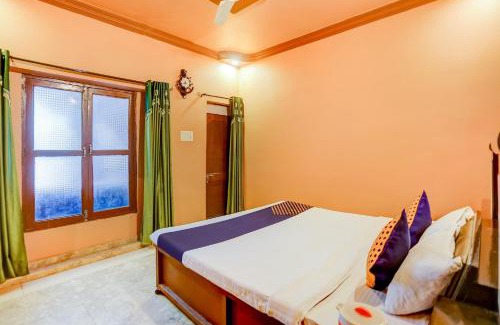 Allahabad Hotel | SPOT ON Hotel Sarojani Villa