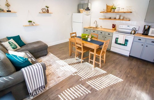 Moscow Cottage | Spotswood Cottage- Near to downtown and UofI