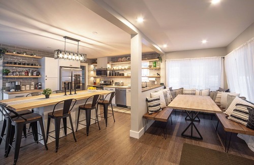 Cairo Other | Spring Creek Farmhouse Luxury Family Retreat on 25 acre with direct river access
