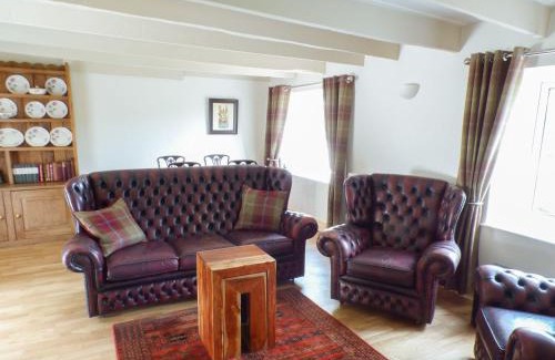 Laugharne House | Spring Garden Cottage