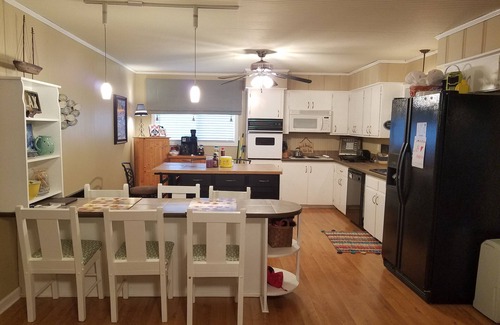 Iuka House | Spring haven! Perfect spot on lake for fishing! Spacious home; Eagles near!