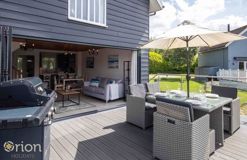 South Cerney House | Spring Lake 43, Jesse-Belle (P)