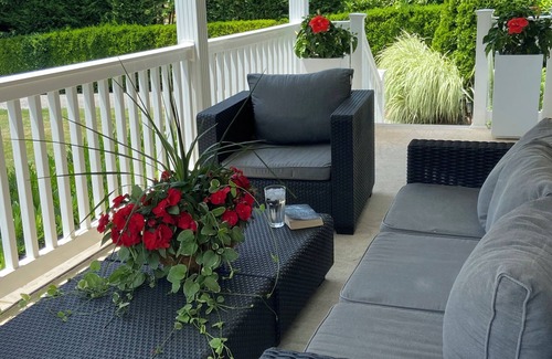 Spring Lake House | Spring Lake NJ nestled perfectly between downtown and two blocks from the beach!