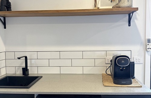 Woodbridge Cabin | Spring Special - November just $185 per night. Book Now - Spring & summer await!