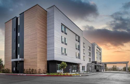 Redlands Hotel | SpringHill Suites by Marriott Riverside Redlands