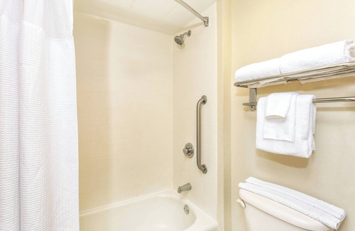 Ludlam Hotel | SpringHill Suites by Marriott Miami Airport South Blue Lagoon Area