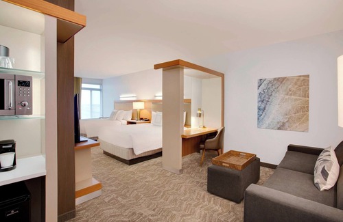 Windsor Locks Hotel | Springhill Suites Marriott Airport