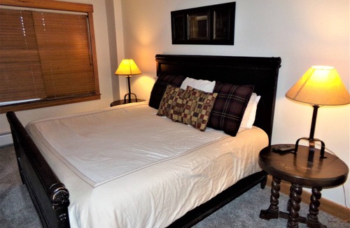 River Run Hotel | Springs 2 Bed 3 Bath Murphy