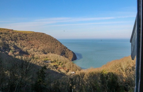 Hele Cottage | SPRINGSIDE, pet friendly, country holiday cottage in Lynton