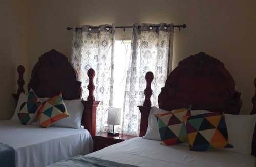 Spur Tree House | Spurtree HomeAway Villa's R#1