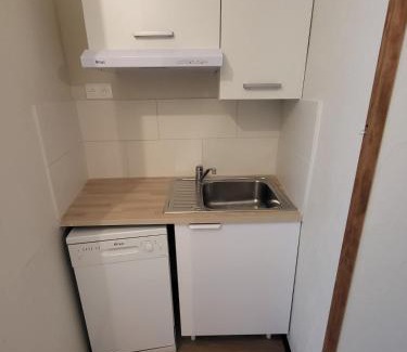 Avignon City Centre Apartment | Square Perdiguier Studio avec Terrasse