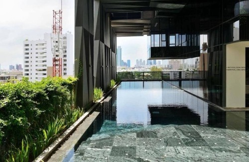 Samsen Nai Condo | [SR 2.4] 2BR FUTURISTIC @ BTS, Bangkok