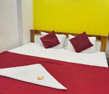 Visakhapatnam Bed & Breakfast | SRI Surya Guest House