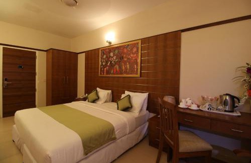 Guruvayur Hotel | Srivar Hotels
