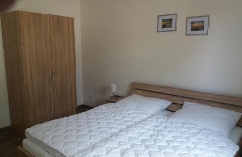 Gnies House | Störti 11