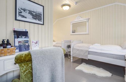 Meloy Municipality Hotel | STØTT top of Helgeland