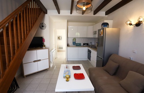 Saint-Cyprien Plage Ski Chalet | St Cyprien beautiful house large terrace and air conditioning