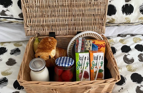 Longstore House | St George's Guesthouse