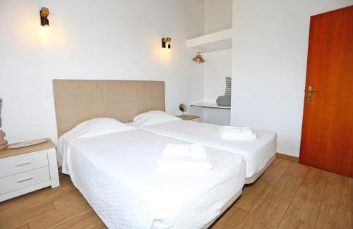 Alfarrobeira Apartment | St Johns Countryside Getaway