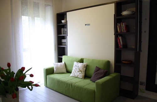 Monza Apartment | St Julius - Private parking & Bike free - MilanoFiere 15miles/25km -