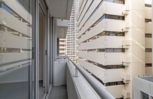 St. Leonards Apartment | St Leonards- LN405 Atchison Street - Stylish Studio with Juliet Balcony Separate Bedroom Space