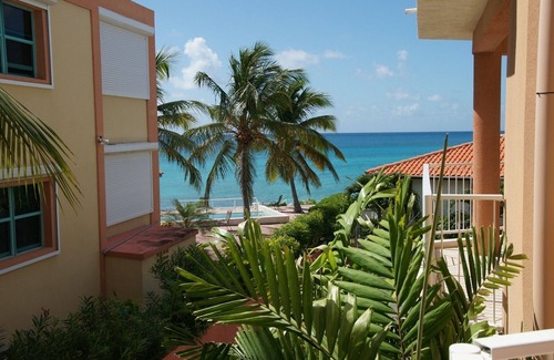 Pelican Key Condo | St. Maarten, Pelican Key Near The Beach, 2 Bedrooms, Roomy And Comfortable.