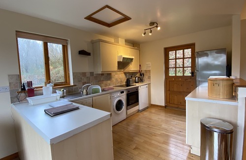 St Mellion Cottage | St Mellion Stunning 2 B/R home - Free St Mellion Golf, lovely views, pool/gym