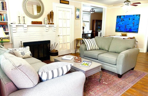 Riverland Terrace House | St. Michael's Place Retreat