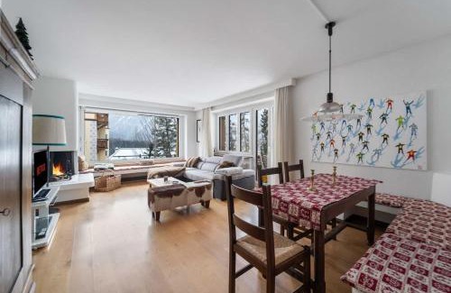 St. Moritz Apartment | St Moritz 2bedr apt parking lake view