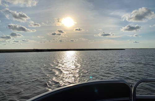 Bourg Cabin | "Stab'n Kab'n on the Bayou" - 4bd w/free boat launch access, Hunt Fish Explore!