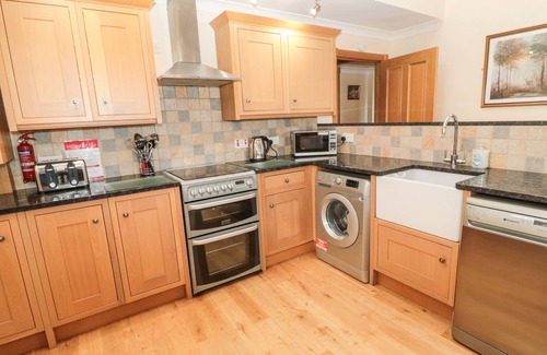 Embleton Cottage | STABLE D'OR, pet friendly, with pool in Embleton