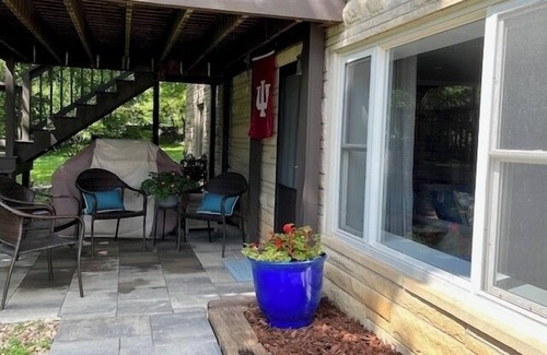 Bloomington House | Stadium Stroll Garden Level: Walk to the Big Game!