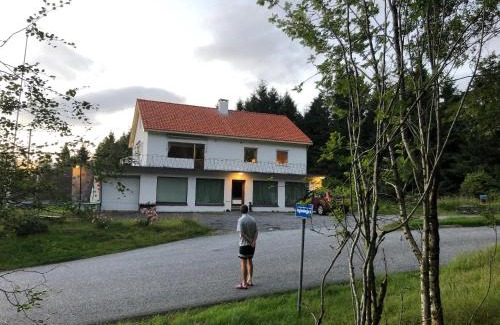 Selje Apartment | Stadlandet - Årsheim stort øko-retro hus tilleie