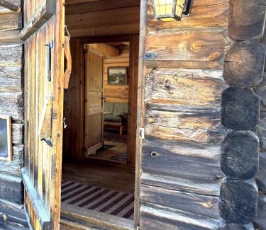 Skjaak House | Stallen - koselig lite hus på gårdstun