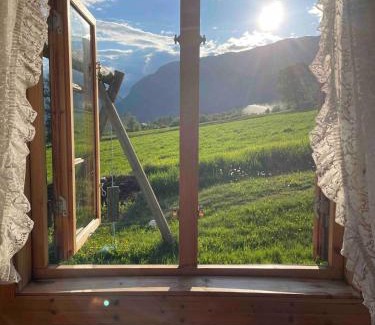 Skjaak House | Stallen - koselig lite hus på gårdstun