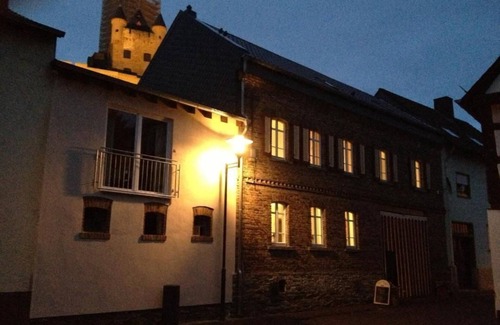 Burgschwalbach Bed & Breakfast | Standard double room 2 (room 2) - Gästehaus Auszeit