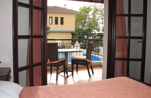 Kala Nera House | Standard studio ground/first floor for 2 adults+1 child - pool view #6/9