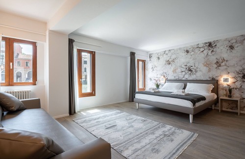 Cannaregio Bed & Breakfast | Stanza 1 - Venice View 2 by Wonderful Italy