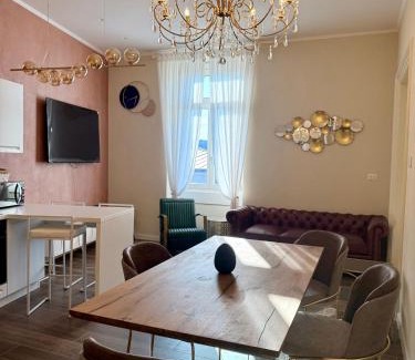 Gorizia Apartment | StaraGo Vienna Suite - Confort e stile nel cuore di Gorizia