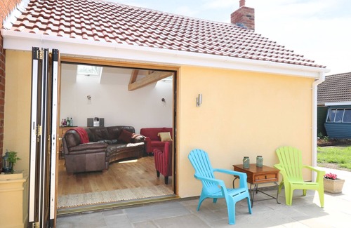 Skellingthorpe House | STARFIELD, pet friendly, with open fire in Skellingthorpe